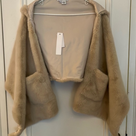 The Cashmere Project Accessories - THE CASHMERE PROJECT Faux Fur Scarf Hoodie with pockets